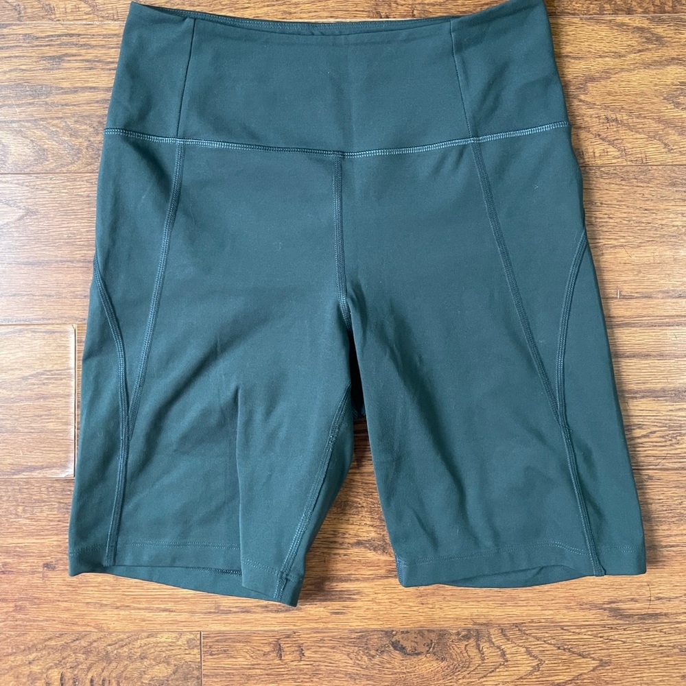 Bike shorts- Forest green- size medium